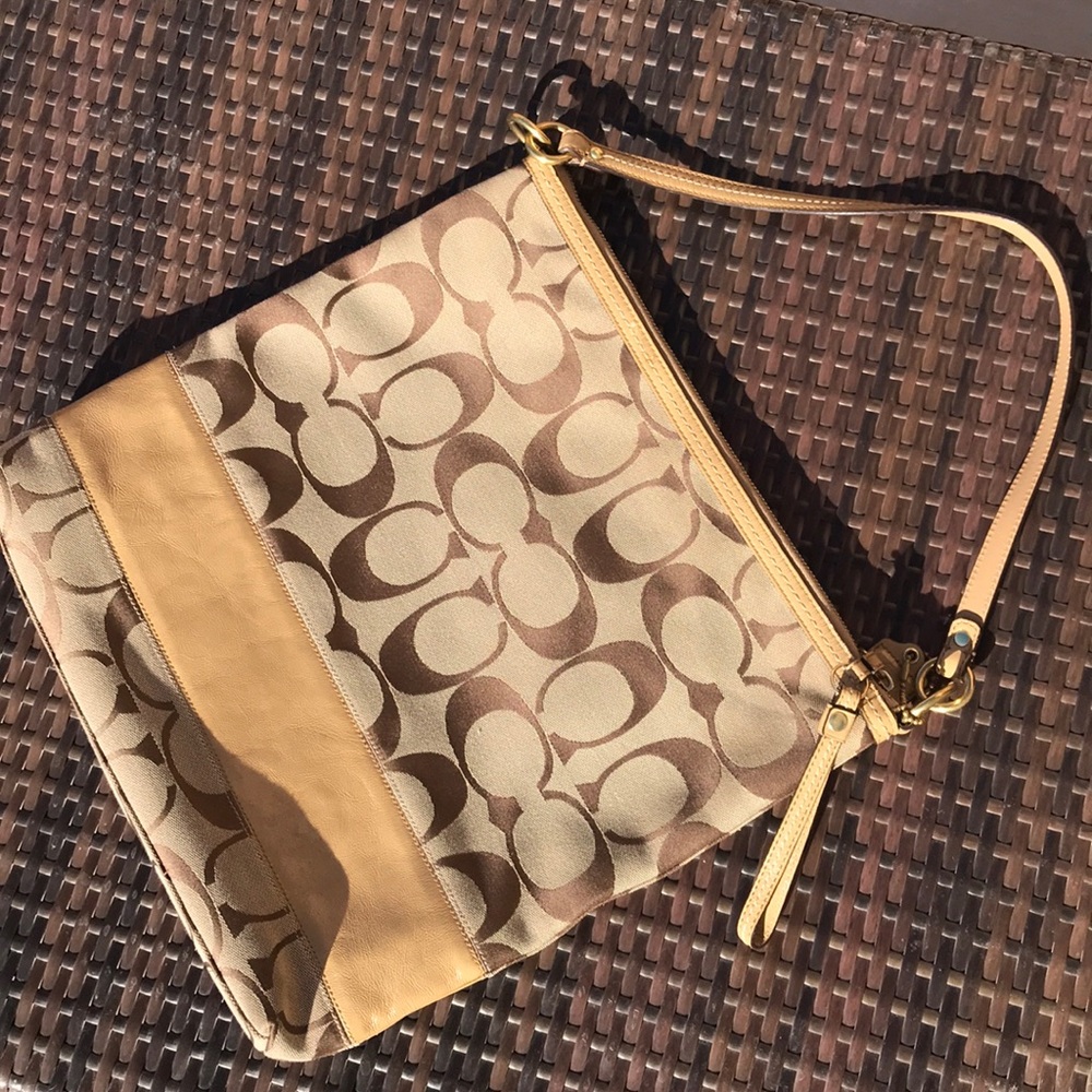 Authentic Coach Large Signature Purse